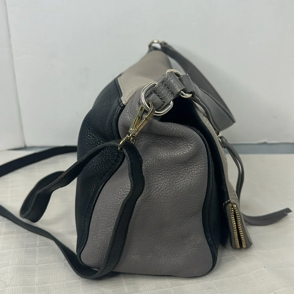 Kate Spade Cobble Hill Toddy in color block Grey/ Black